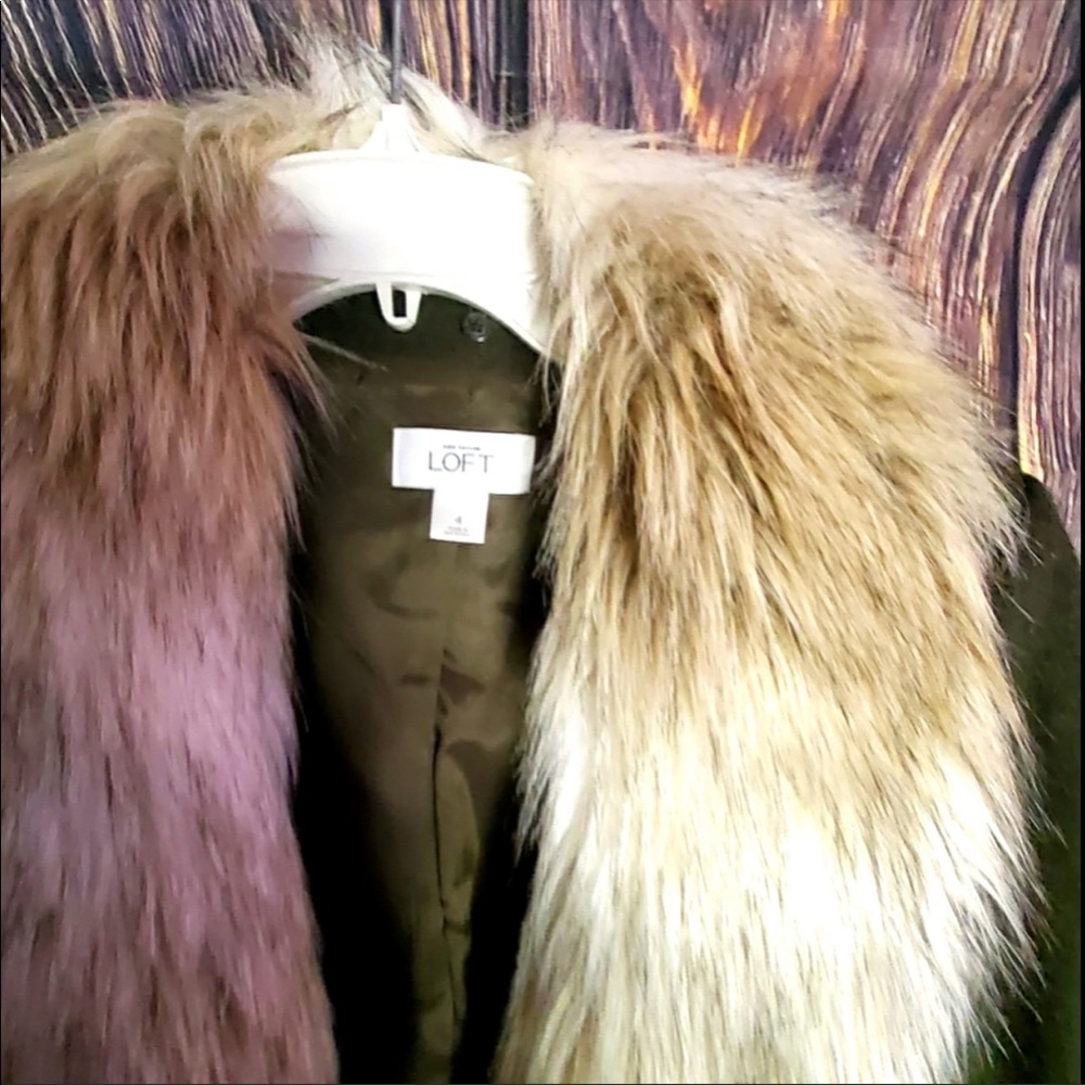 💚 Ann Taylor LOFT Green Wool Jacket Fur Collar - Picture 6 of 8